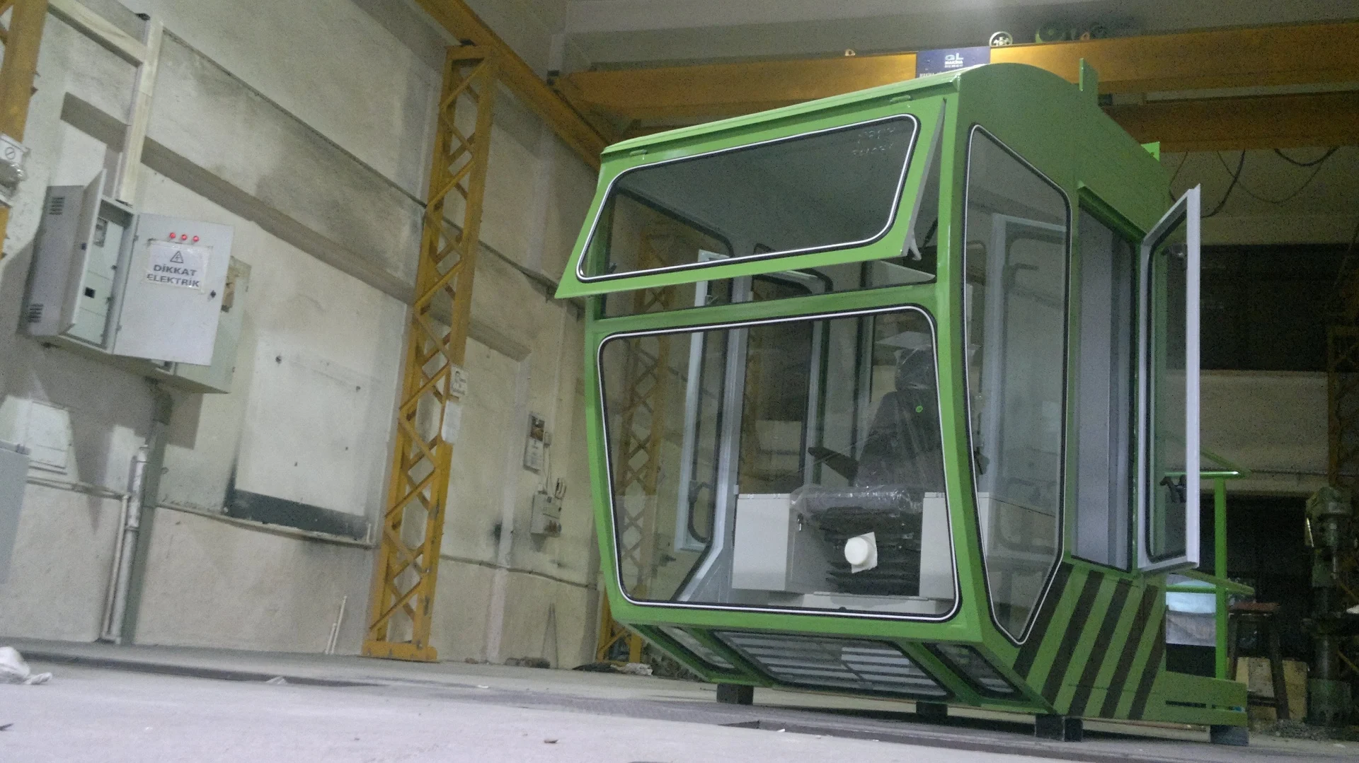 OperCab-Special - Alternative angle view 10 showing crane equipment details and features